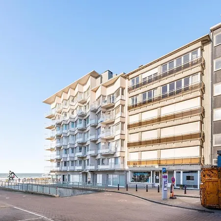 Appartamento - Quirinal - Overnachten In Luxe, 50m De Kust